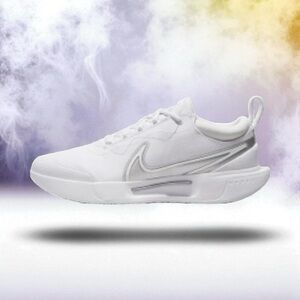 Nike Women's Sneakers in White and Silver